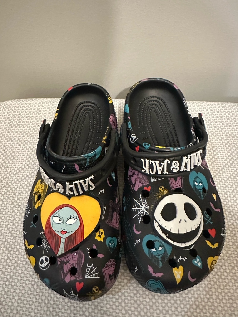 Tim Burton's The Nightmare Before Christmas Jack & Sally Classic Clog Kids J3